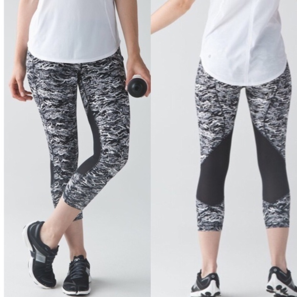 Lululemon Pace Rival Crop Nami Wave White Black 4